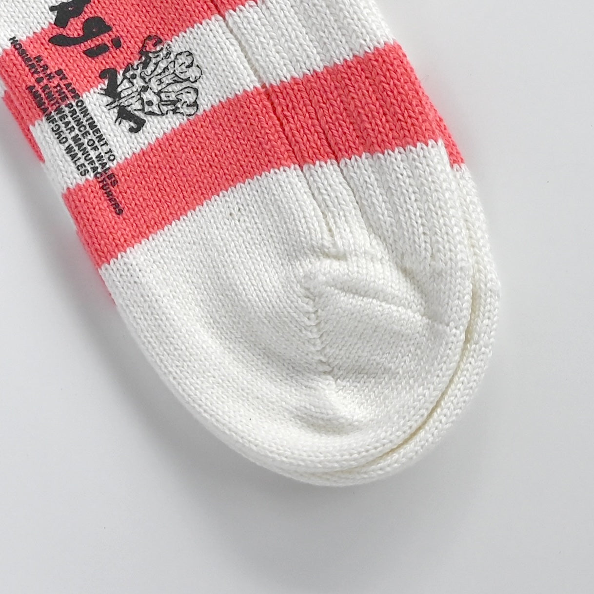 SOFT COTTON LADIES BOADER SOCKS PINK