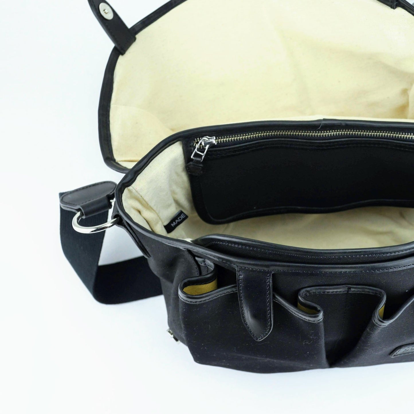 CL-2 CLASSIC CAPSULE MEDIUM BLACK