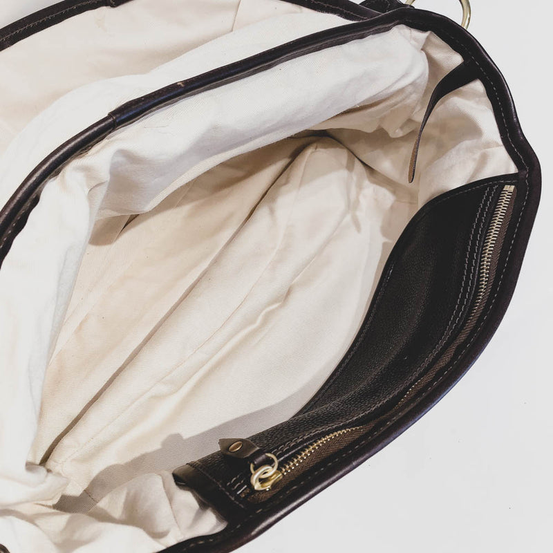 LEATHER SHOULDER CAPSULE MEDIUM